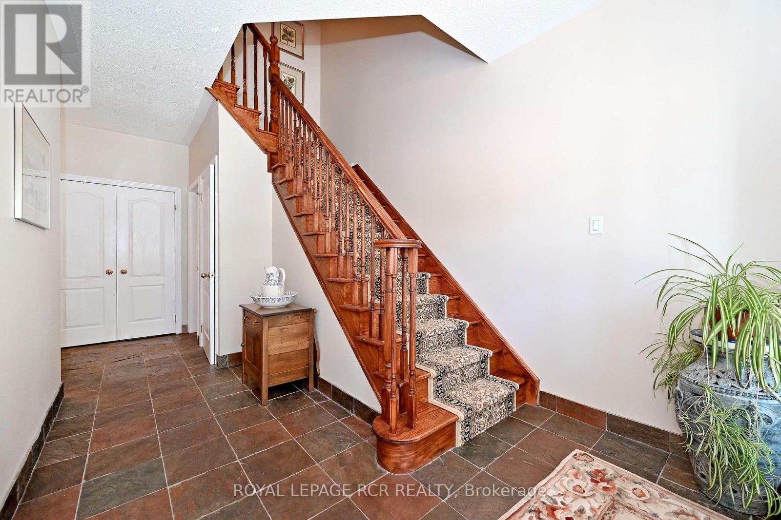 81 Woodbury Crescent, Newmarket, Ontario  L3X 2T2 - Photo 25 - N13577308