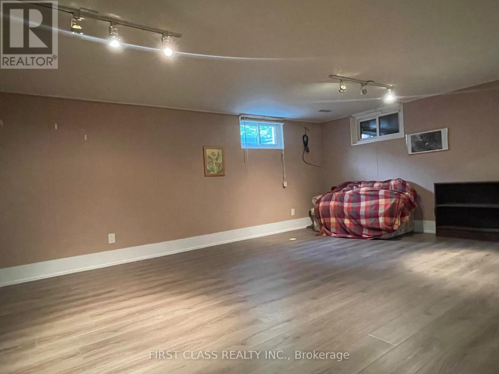 251 Scott Avenue, Newmarket, Ontario  L3Y 4R4 - Photo 18 - N13577460