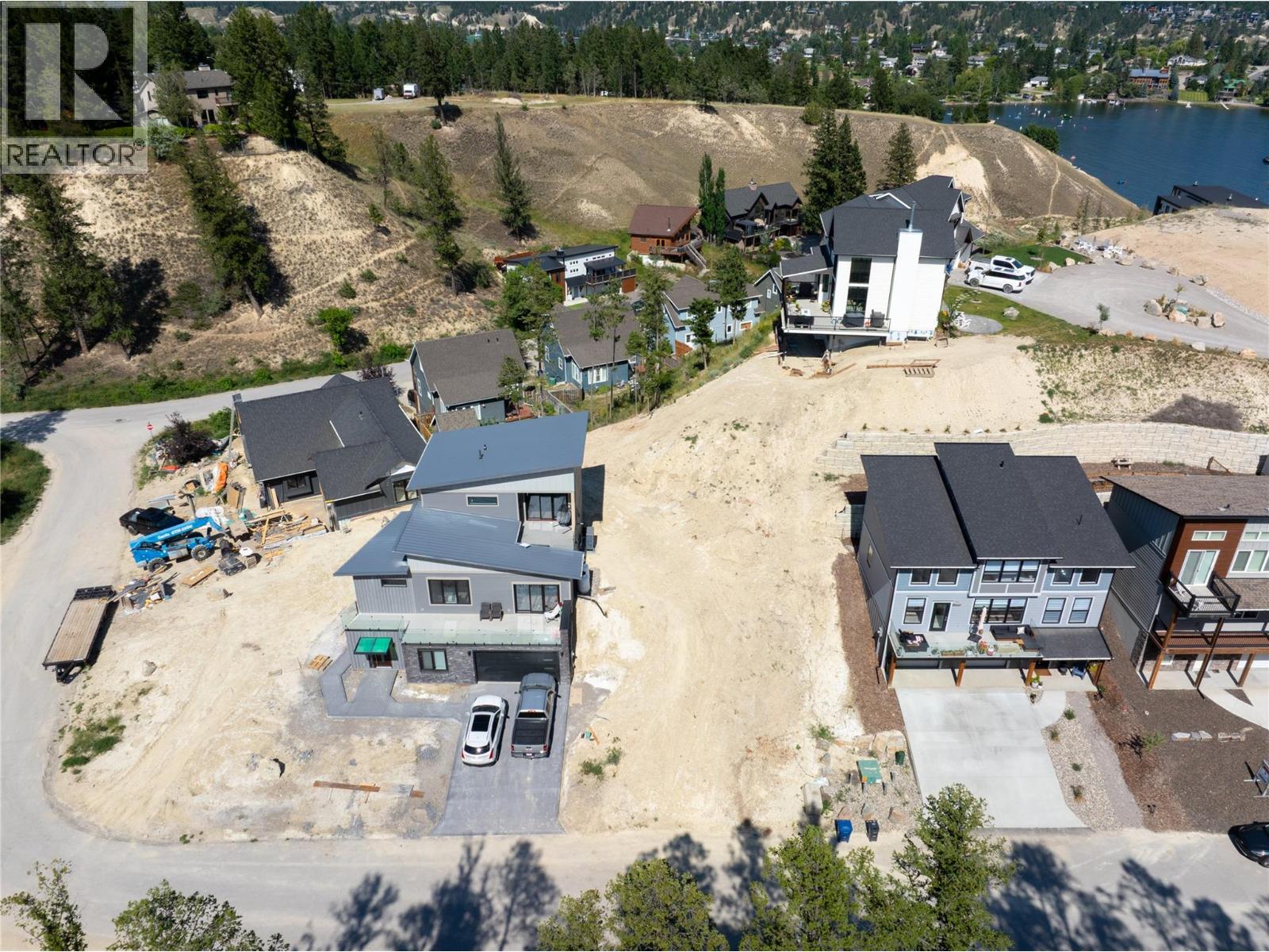 766 Taynton Drive, Invermere, British Columbia V0A 1K0 - Photo 8 - 10394414