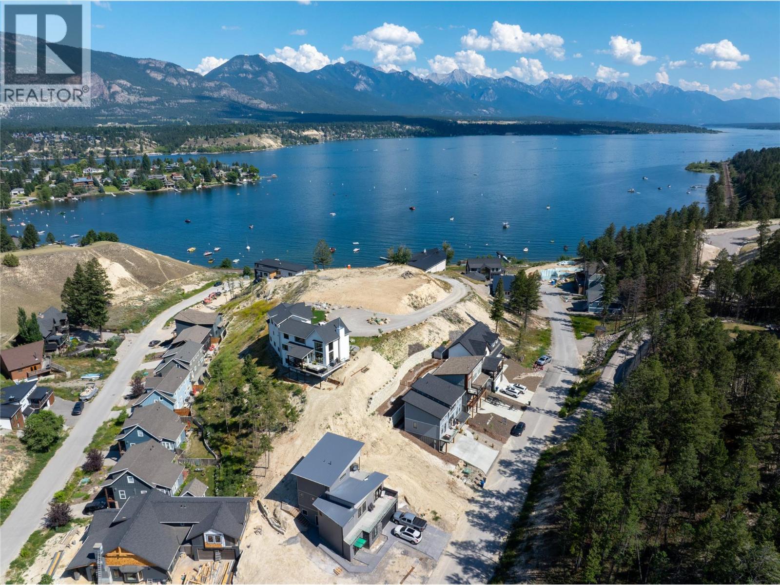 766 Taynton Drive, Invermere, British Columbia V0A 1K0 - Photo 1 - 10394414