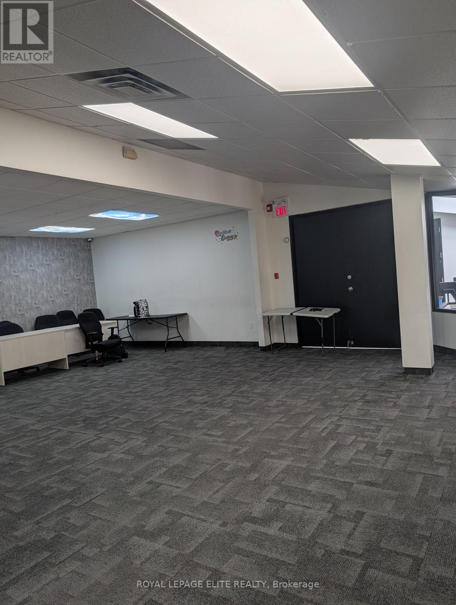 Second Floor - 952 Century Drive, Burlington, Ontario  L7L 5P2 - Photo 7 - W13577340