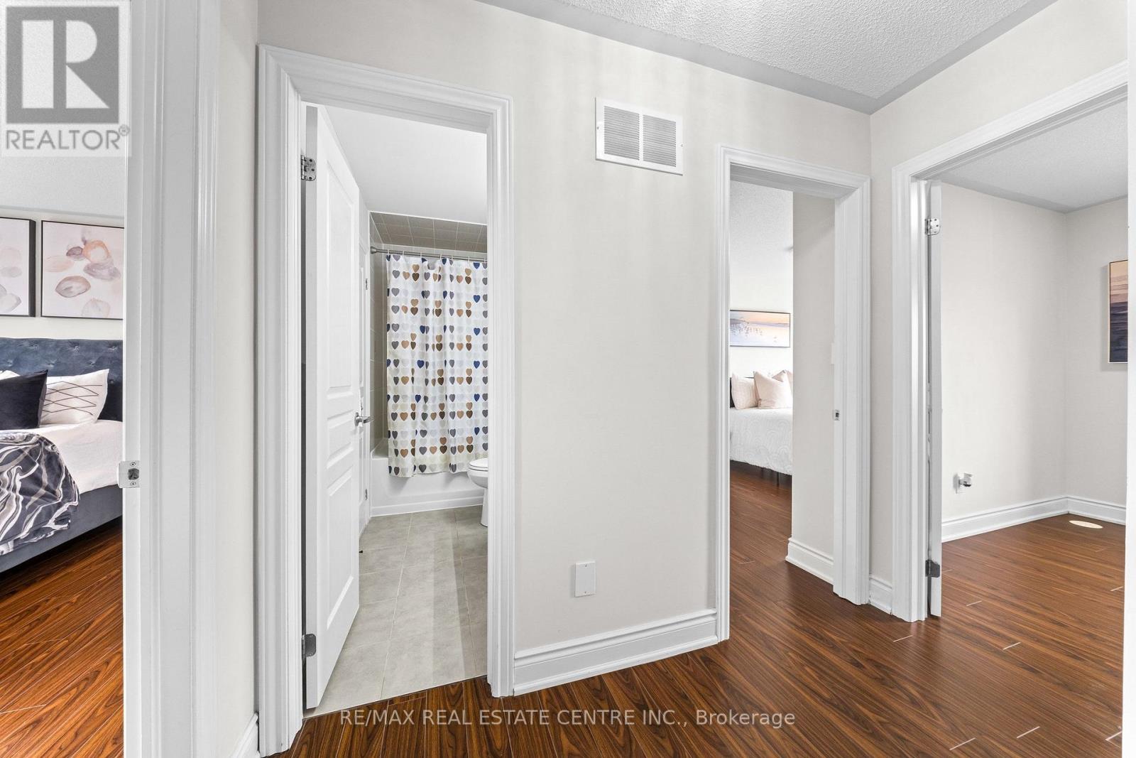34 Aspen Hills Road, Brampton, Ontario  L6Y 0H7 - Photo 20 - W13577480