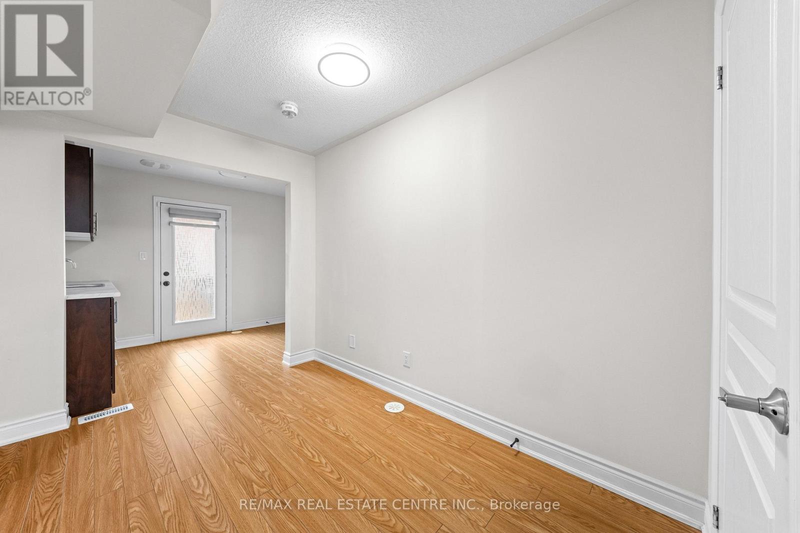 34 Aspen Hills Road, Brampton, Ontario  L6Y 0H7 - Photo 30 - W13577480