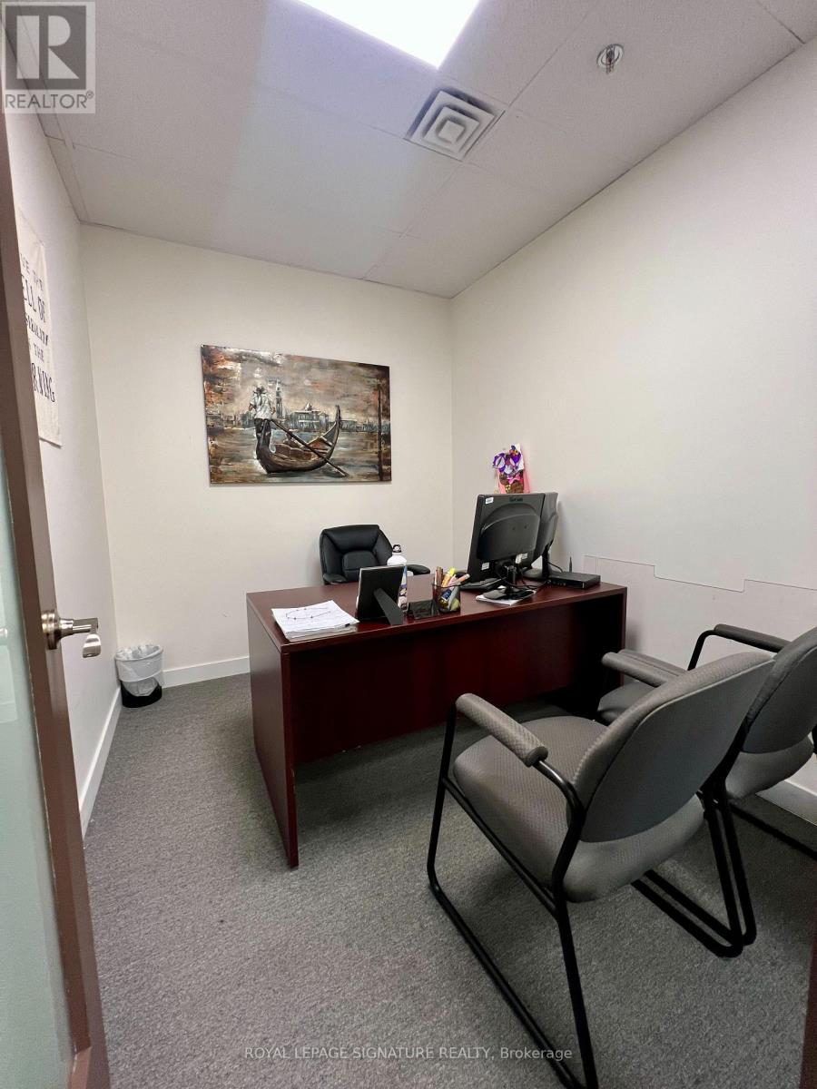 19 - 7895 Tranmere Drive, Mississauga, Ontario  L5S 1V9 - Photo 5 - W13577536