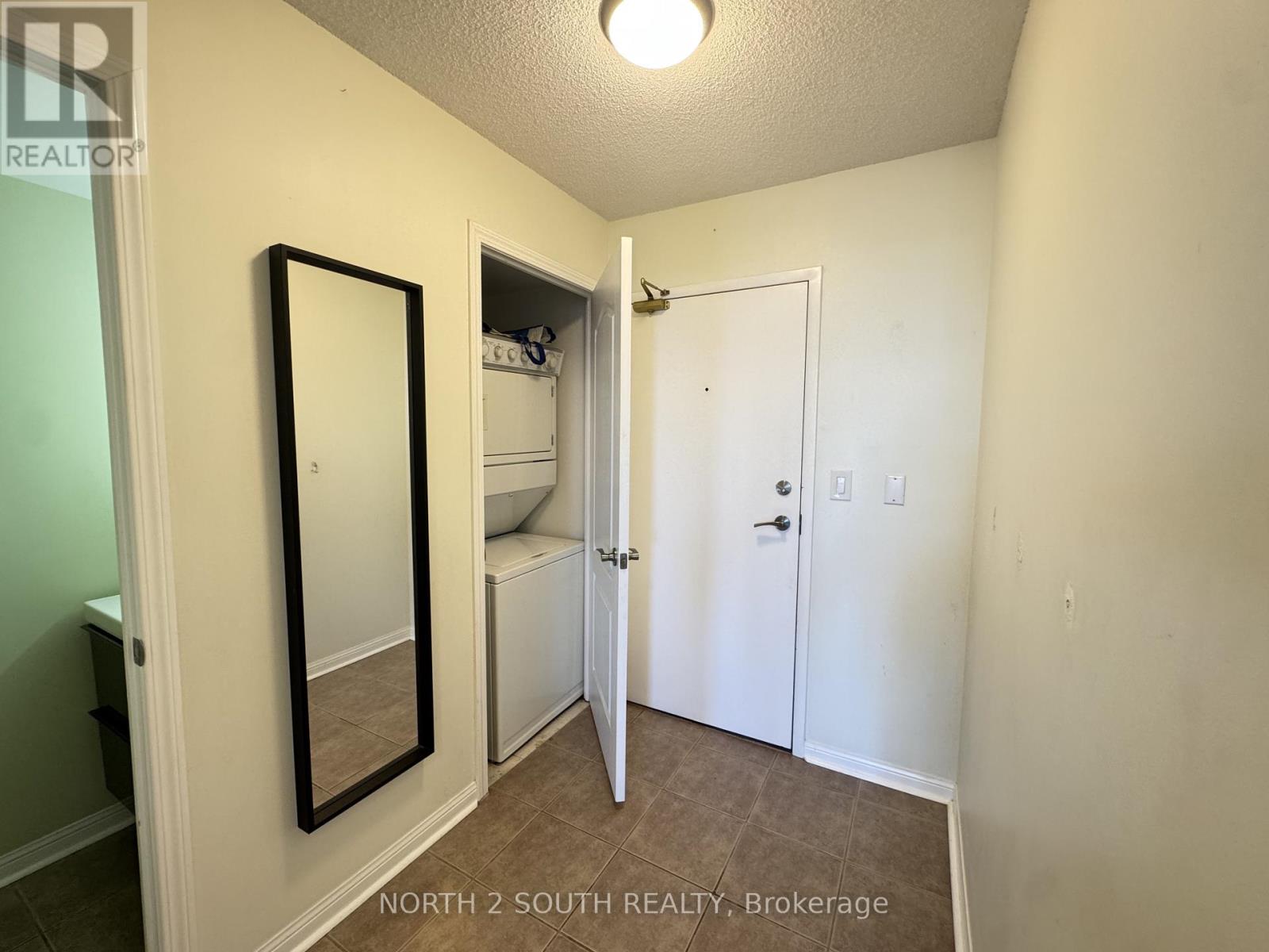 1002 - 1150 Parkwest Place, Mississauga, Ontario  L5E 3K4 - Photo 12 - W13577540