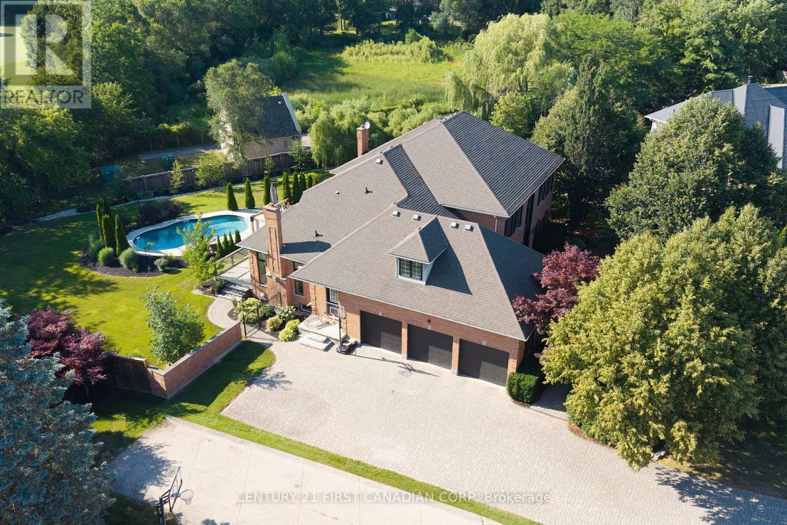 106 FITZWILLIAM BOULEVARD, London North, Ontario