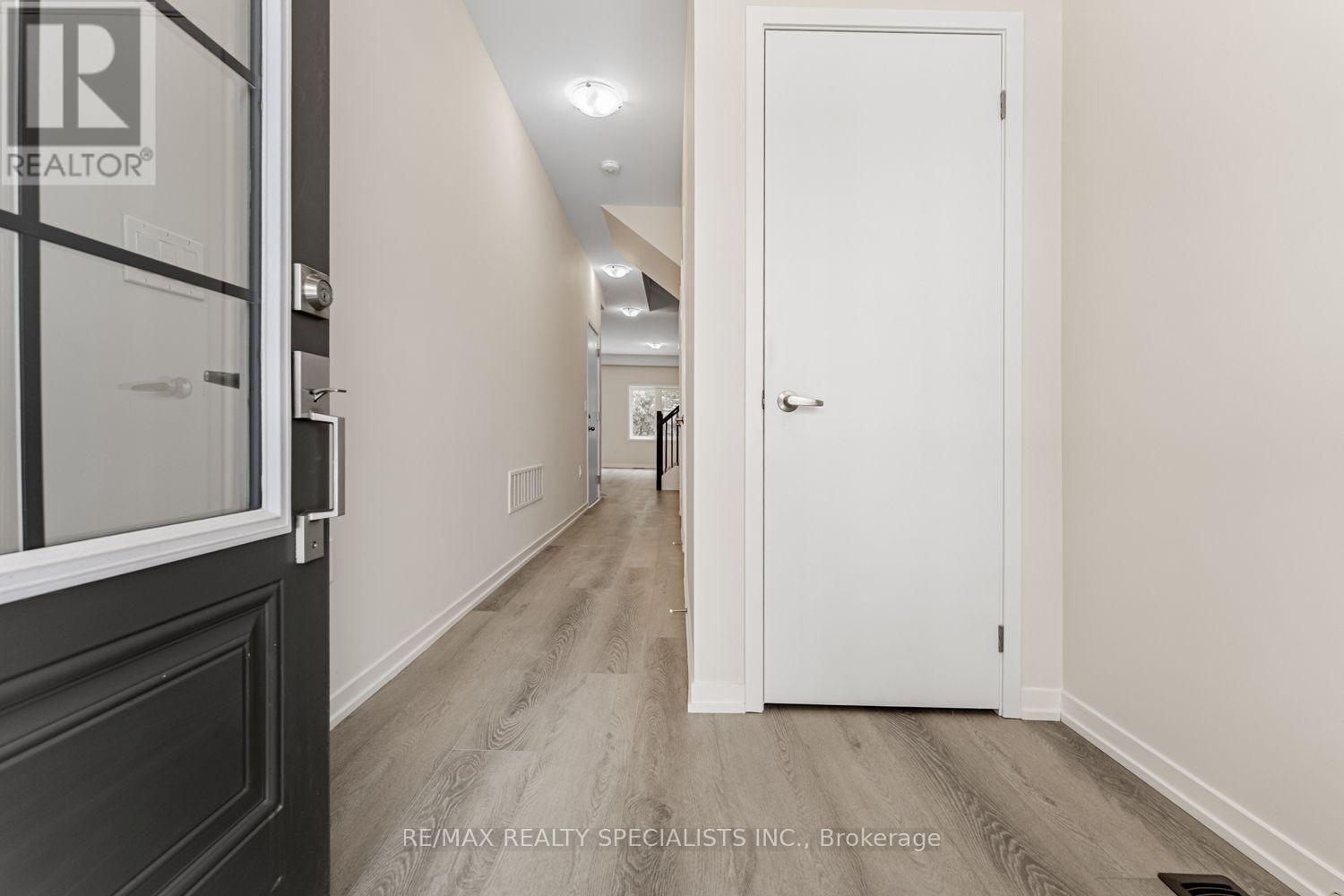 11 Radium Common, Cambridge, Ontario  N1T 0H4 - Photo 4 - X13577432
