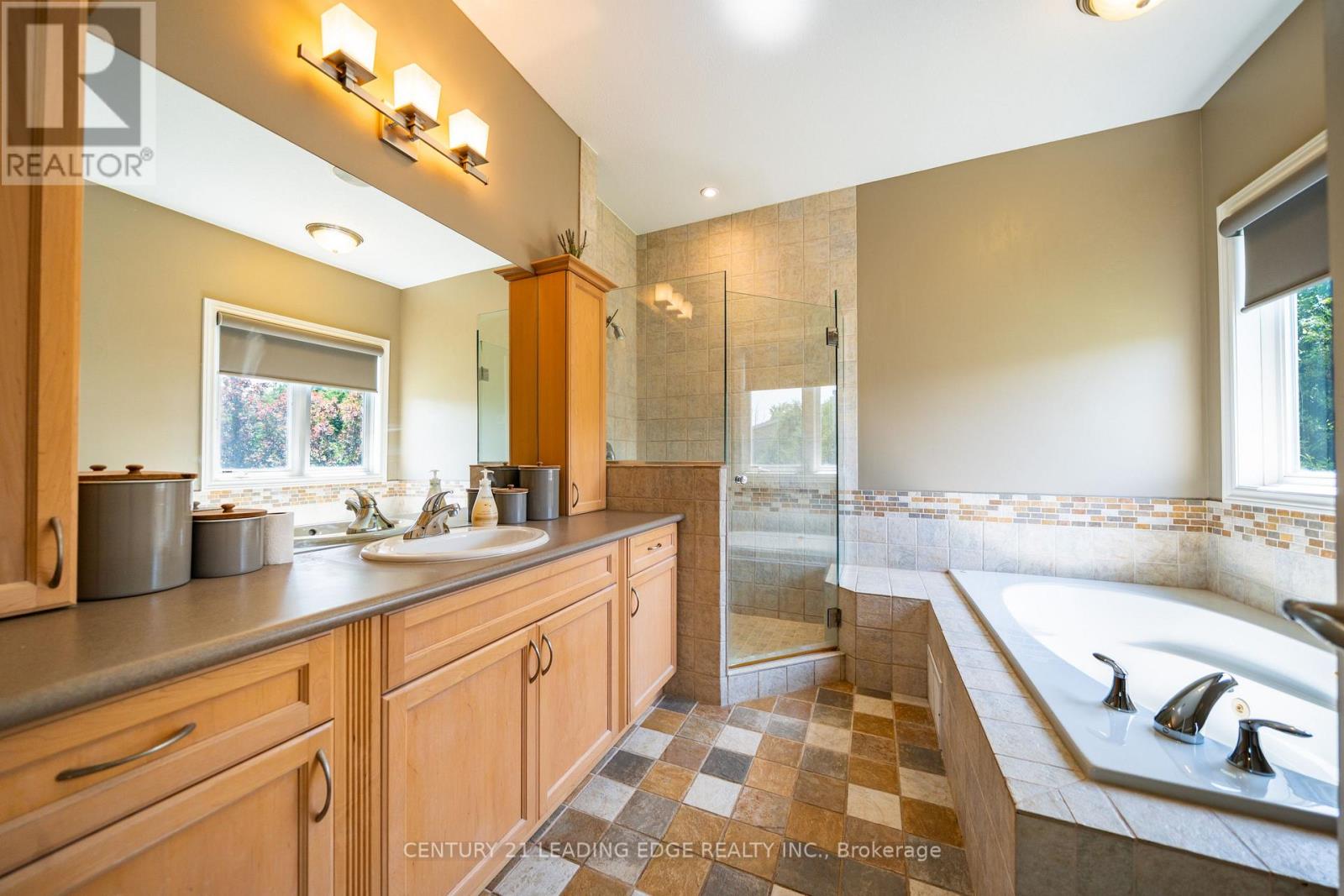 27 Karendale Crescent, Hamilton, Ontario  L8B 0Z6 - Photo 22 - X13577438