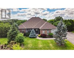 27 KARENDALE CRESCENT, Hamilton, Ontario