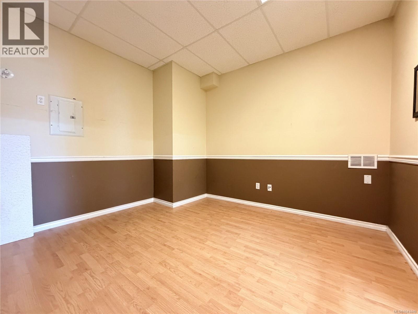 103 & 105 2849 Peatt Rd, Langford, British Columbia V9B 3V5 - Photo 14 - 1043449