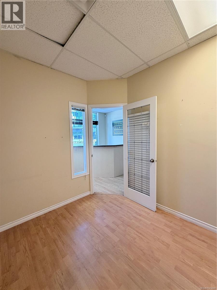 103 & 105 2849 Peatt Rd, Langford, British Columbia V9B 3V5 - Photo 15 - 1043449