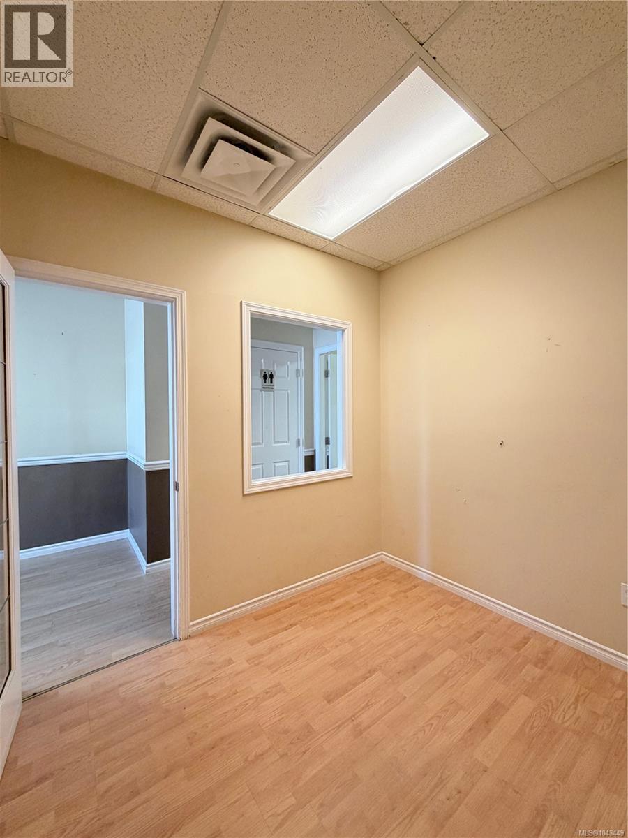 103 & 105 2849 Peatt Rd, Langford, British Columbia V9B 3V5 - Photo 18 - 1043449