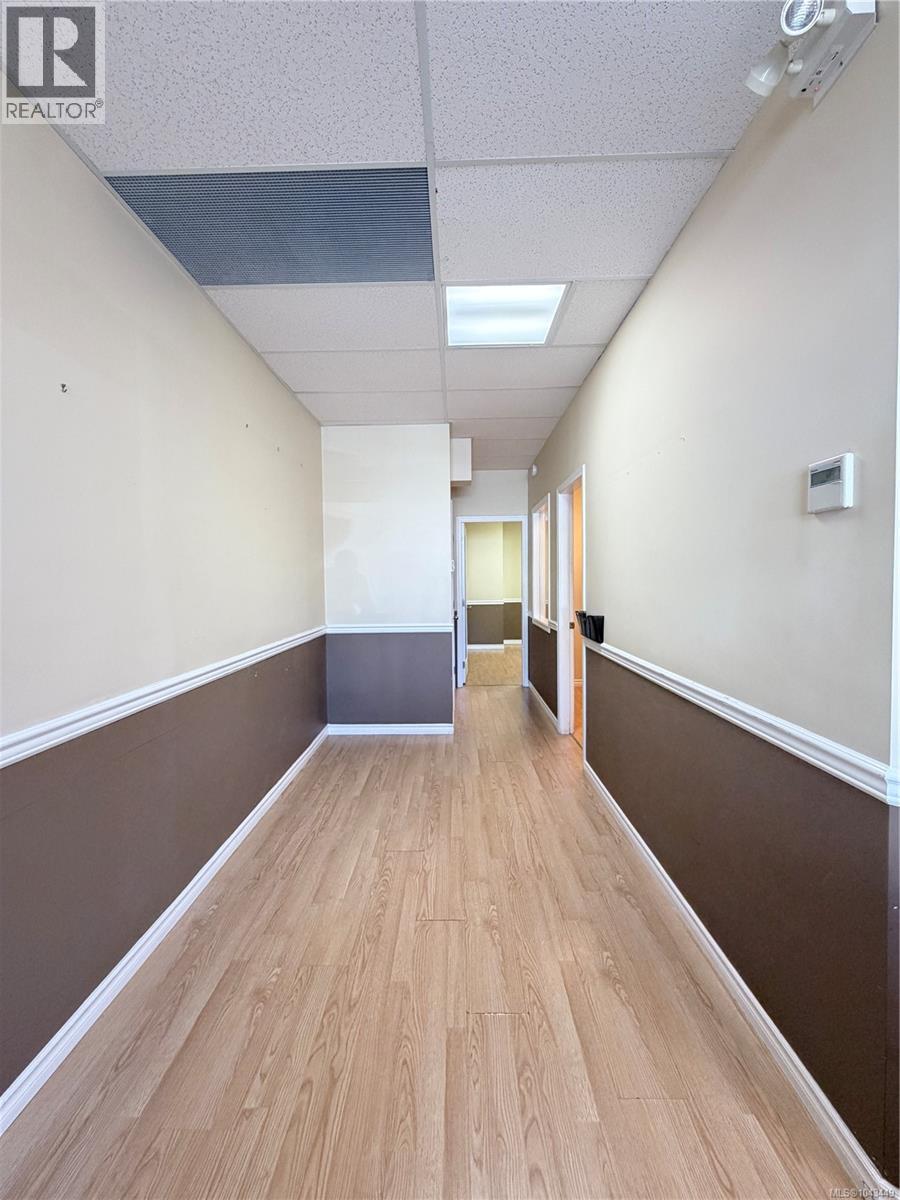 103 & 105 2849 Peatt Rd, Langford, British Columbia V9B 3V5 - Photo 19 - 1043449