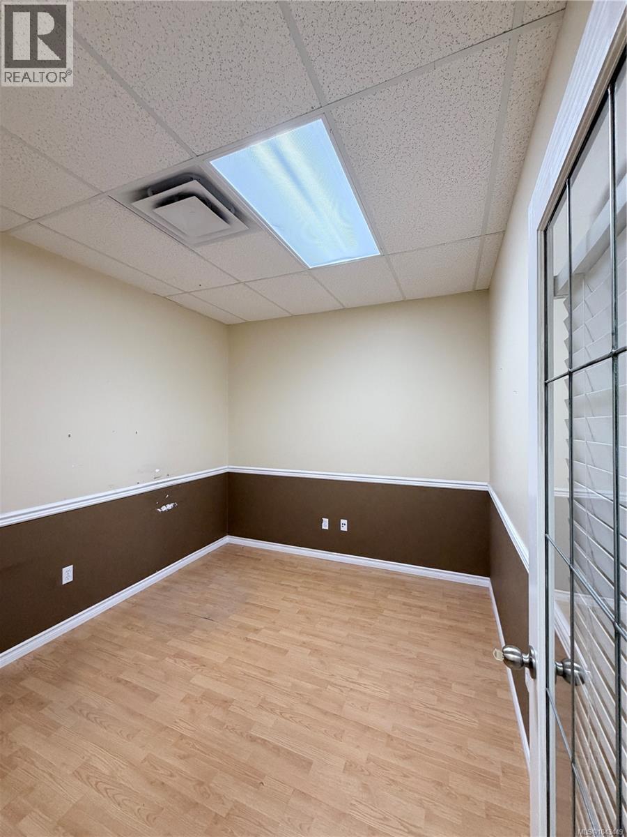 103 & 105 2849 Peatt Rd, Langford, British Columbia V9B 3V5 - Photo 21 - 1043449