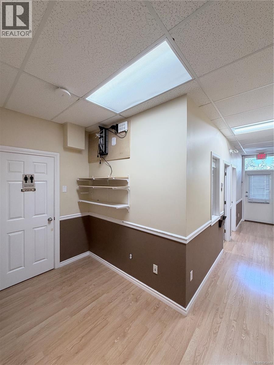 103 & 105 2849 Peatt Rd, Langford, British Columbia V9B 3V5 - Photo 24 - 1043449