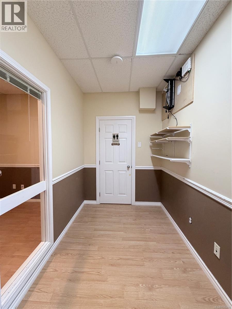 103 & 105 2849 Peatt Rd, Langford, British Columbia V9B 3V5 - Photo 25 - 1043449