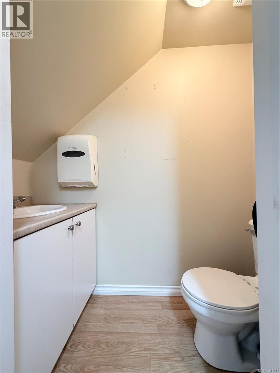 103 & 105 2849 Peatt Rd, Langford, British Columbia V9B 3V5 - Photo 31 - 1043449