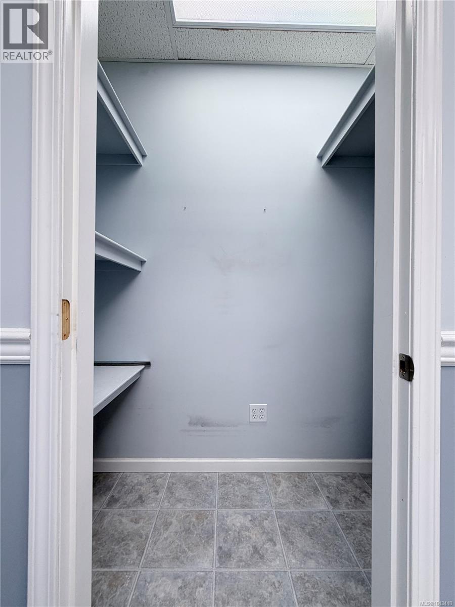 107 2849 Peatt Rd, Langford, British Columbia V9B 3V5 - Photo 13 - 1043448