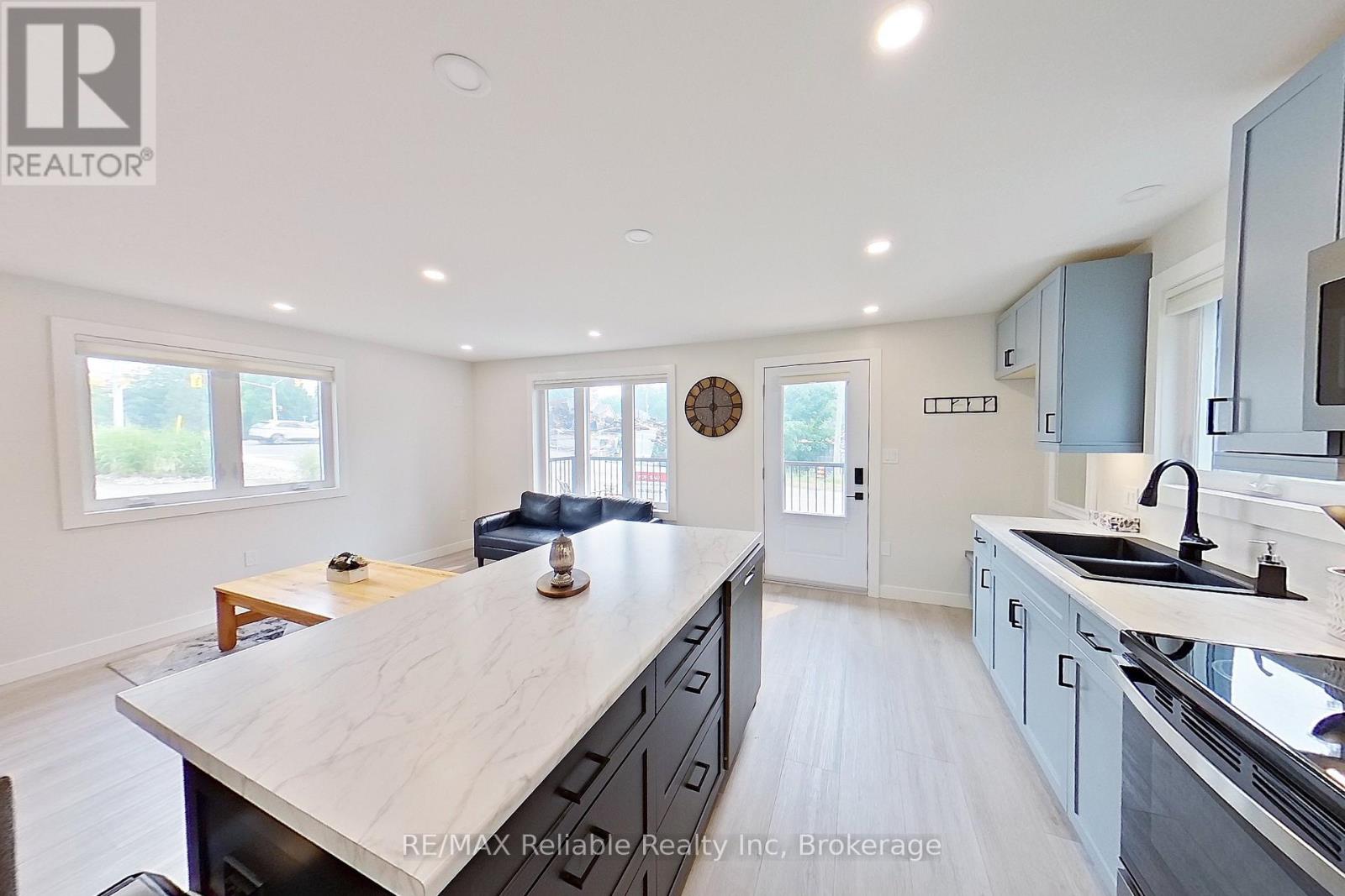 51 Ontario Street S, Lambton Shores, Ontario  N0M 1T0 - Photo 35 - X12798932