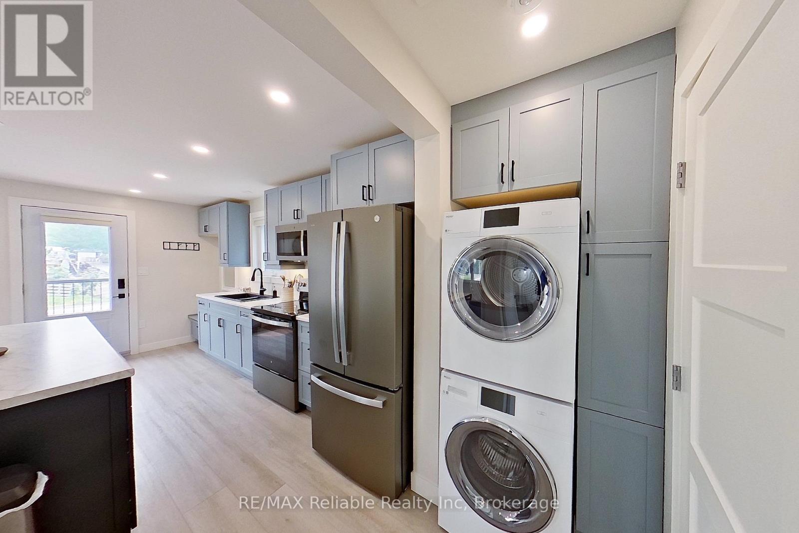51 Ontario Street S, Lambton Shores, Ontario  N0M 1T0 - Photo 36 - X12798932