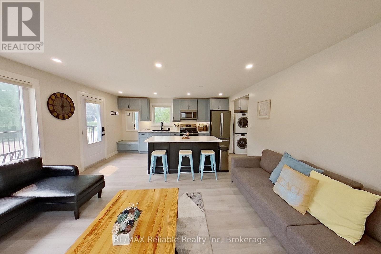 51 Ontario Street S, Lambton Shores, Ontario  N0M 1T0 - Photo 41 - X12798932