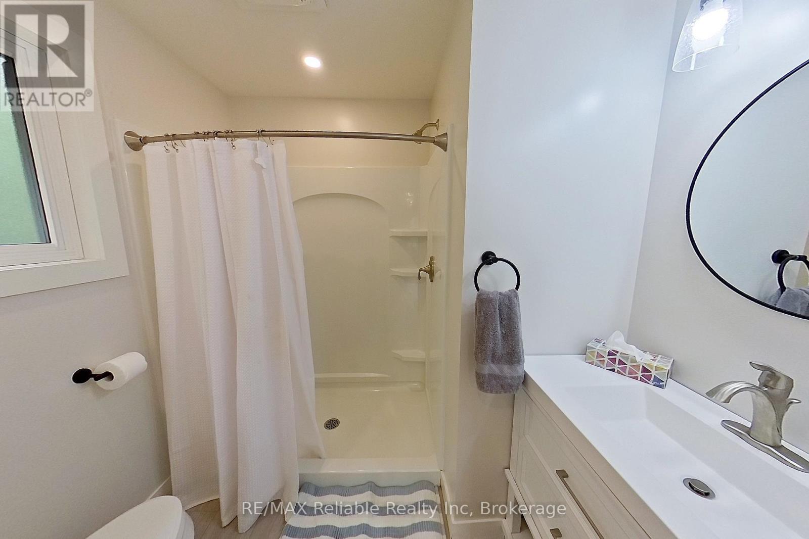 51 Ontario Street S, Lambton Shores, Ontario  N0M 1T0 - Photo 46 - X12798932