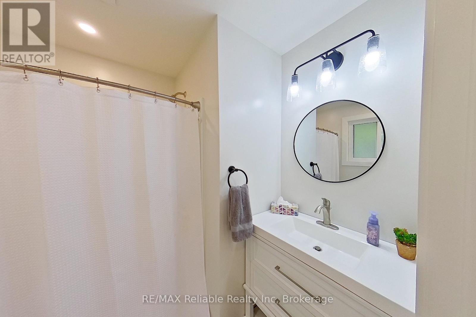 51 Ontario Street S, Lambton Shores, Ontario  N0M 1T0 - Photo 45 - X12798932