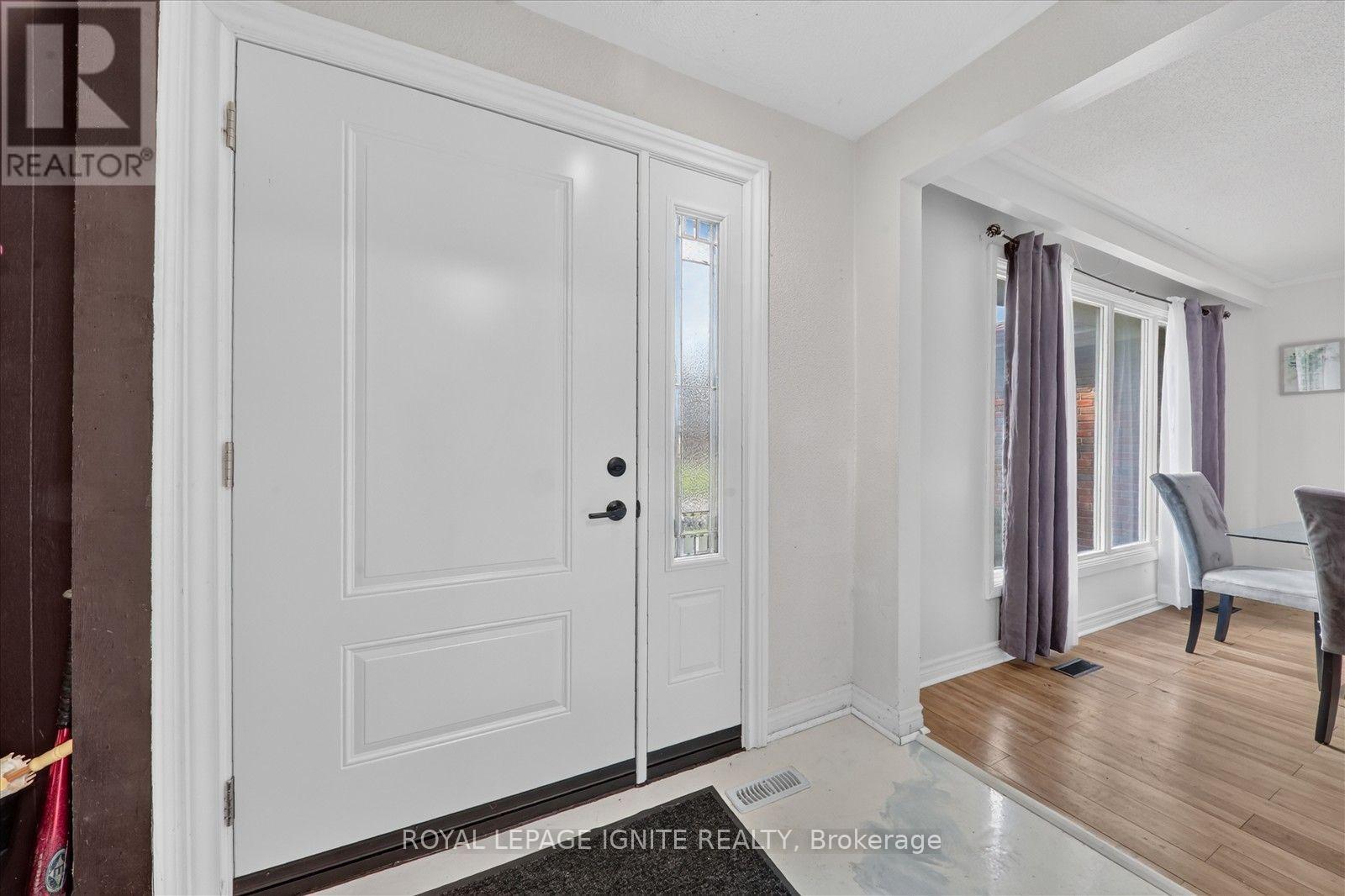 7 Briarbluff Avenue, Toronto, Ontario  M1E 3H2 - Photo 5 - E13577514