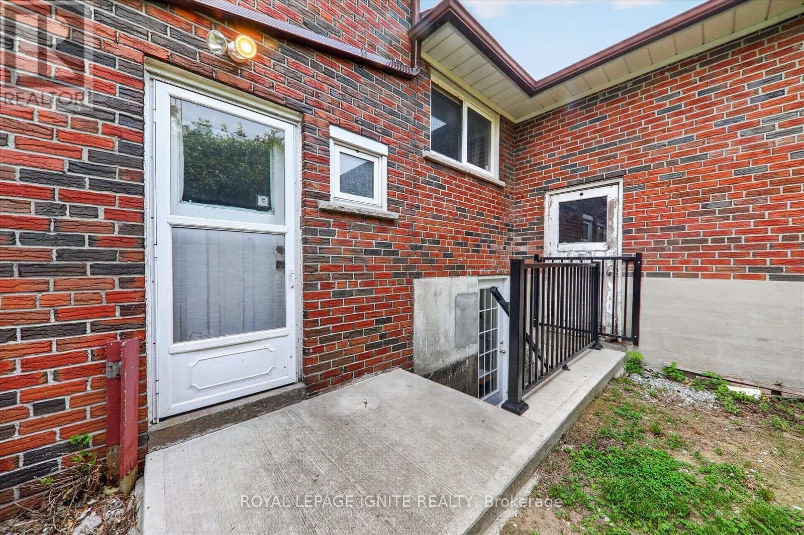 7 Briarbluff Avenue, Toronto, Ontario  M1E 3H2 - Photo 38 - E13577514