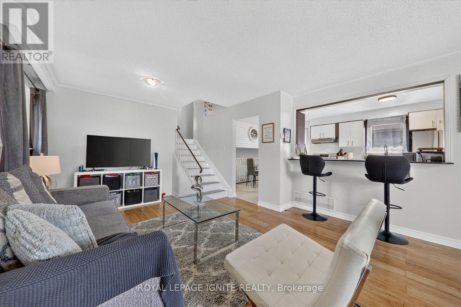 7 Briarbluff Avenue, Toronto, Ontario  M1E 3H2 - Photo 9 - E13577514