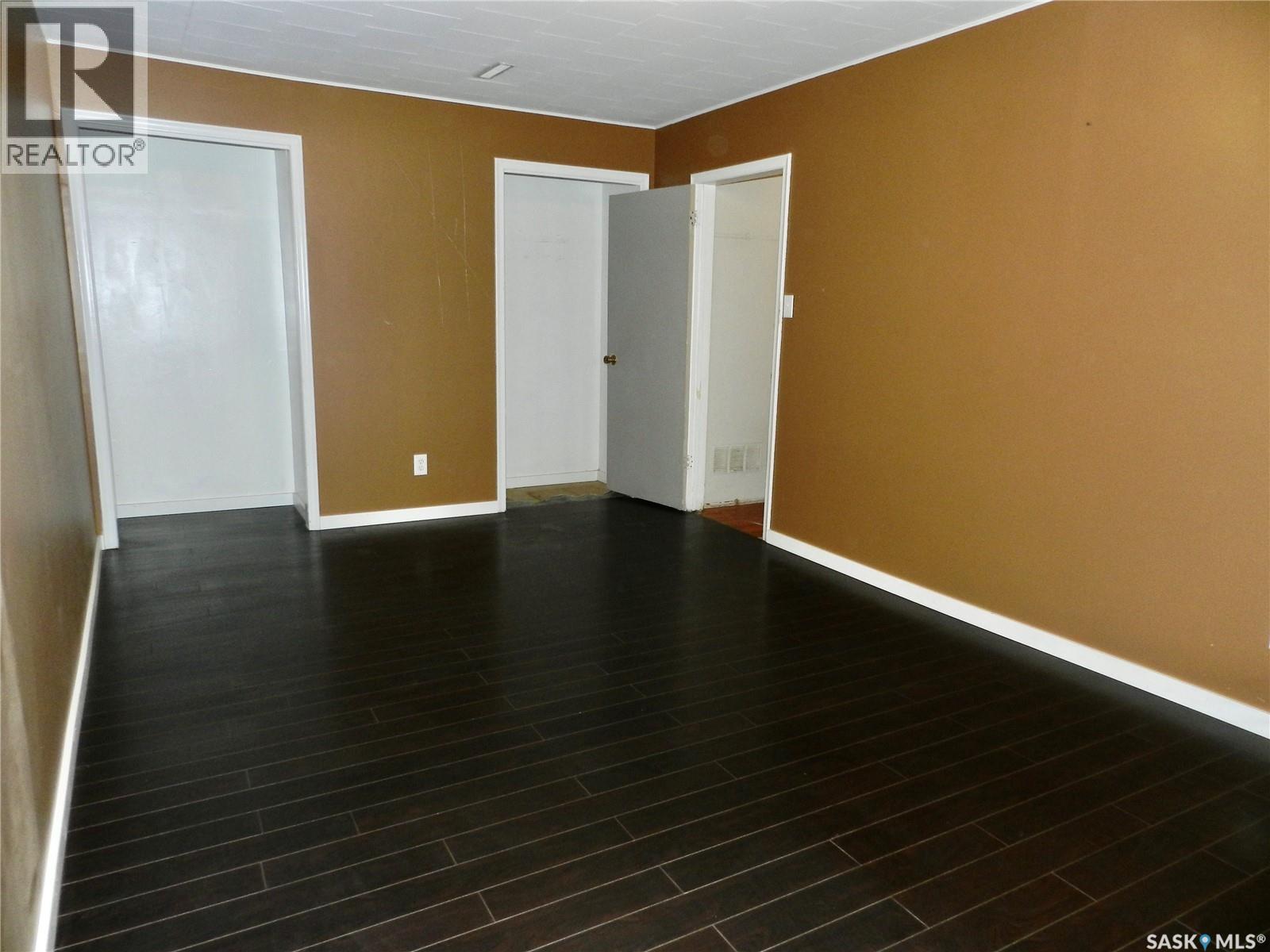 1112 Lillooet Street W, Moose Jaw, Saskatchewan S6H 5A3 - Photo 9 - SK042878