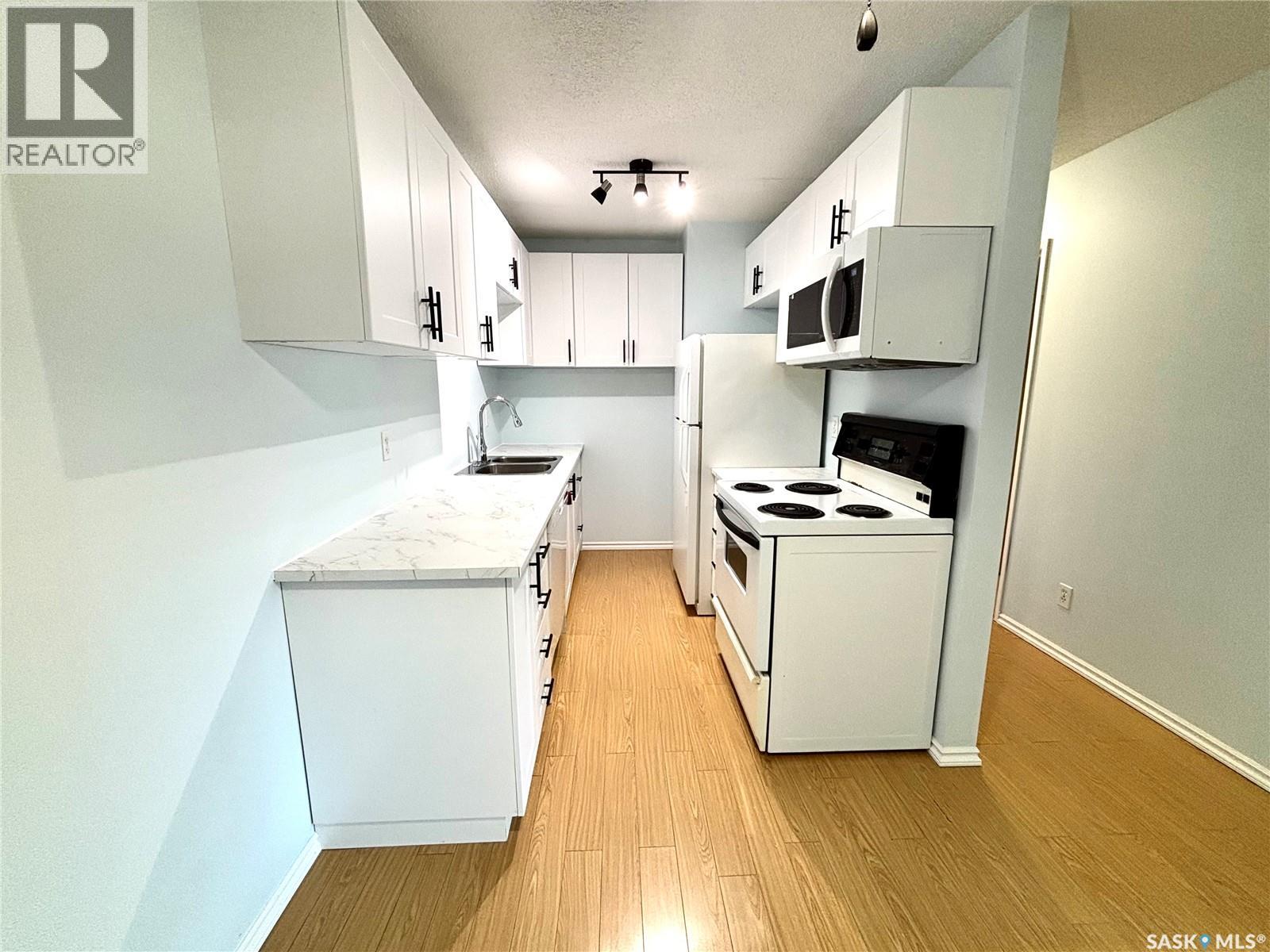 104 307 Tait Crescent, Saskatoon, Saskatchewan  S7H 5L6 - Photo 2 - SK042851