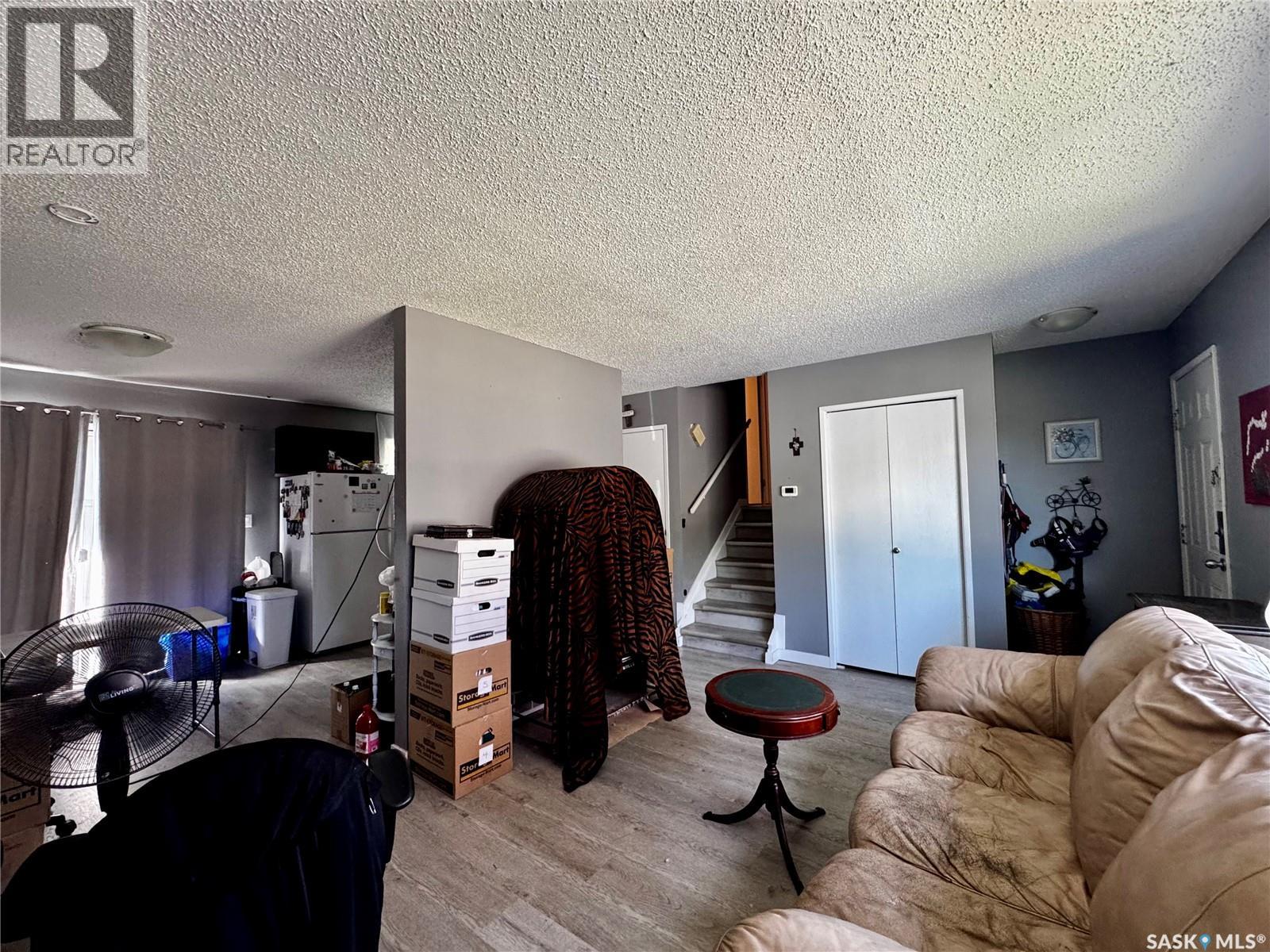 3554 Fairlight Drive, Saskatoon, Saskatchewan  S7M 4T3 - Photo 3 - SK042781
