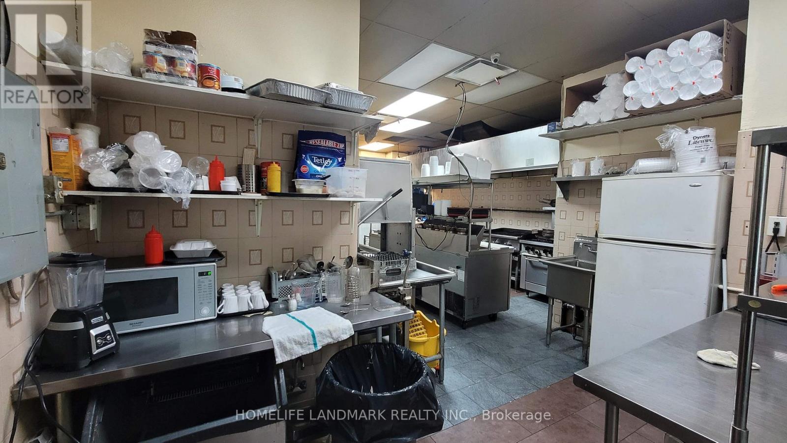 105 Parkway Forest Drive, Toronto, Ontario  M2J 1P5 - Photo 10 - C13577630