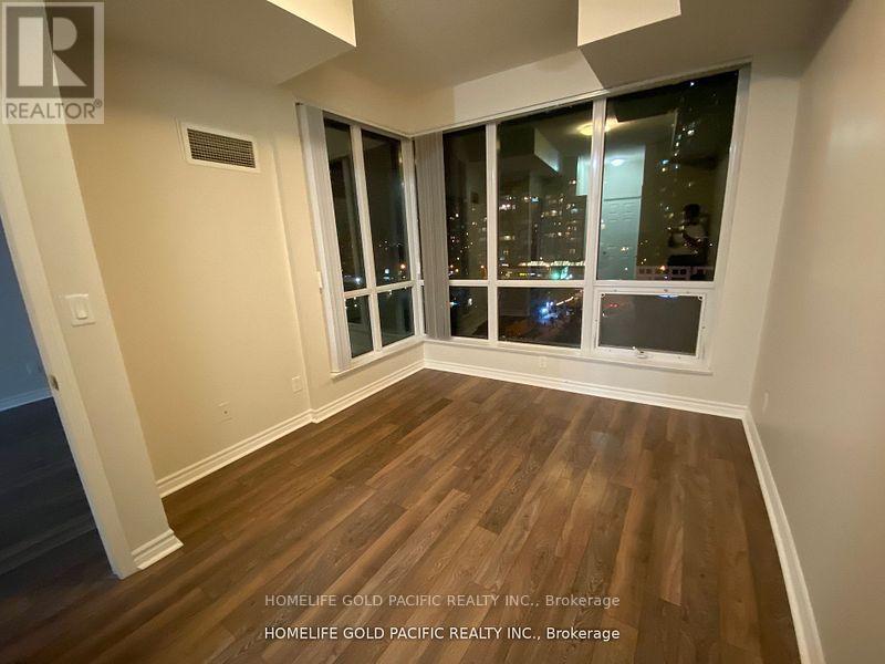 707 - 18 HOLMES AVENUE - Photo 16