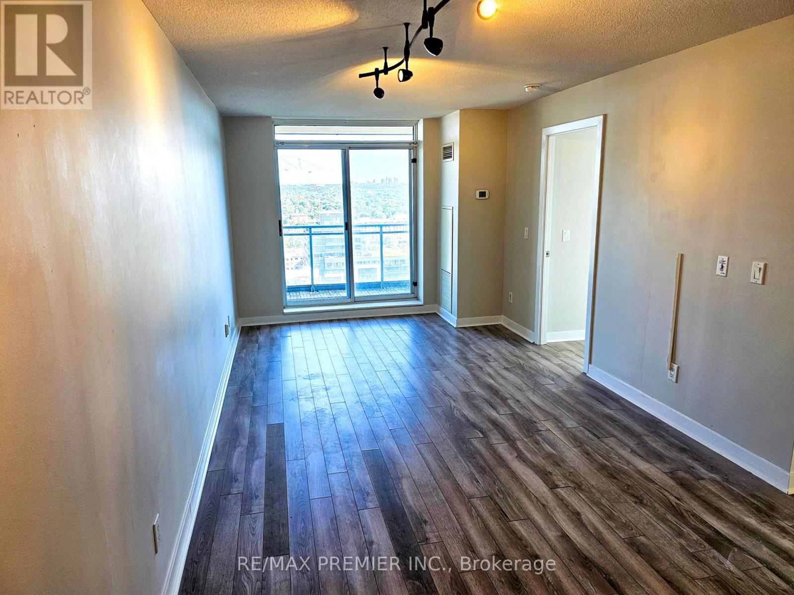 2209 - 50 Lynn Williams Street, Toronto, Ontario  M6K 3R9 - Photo 4 - C13577714
