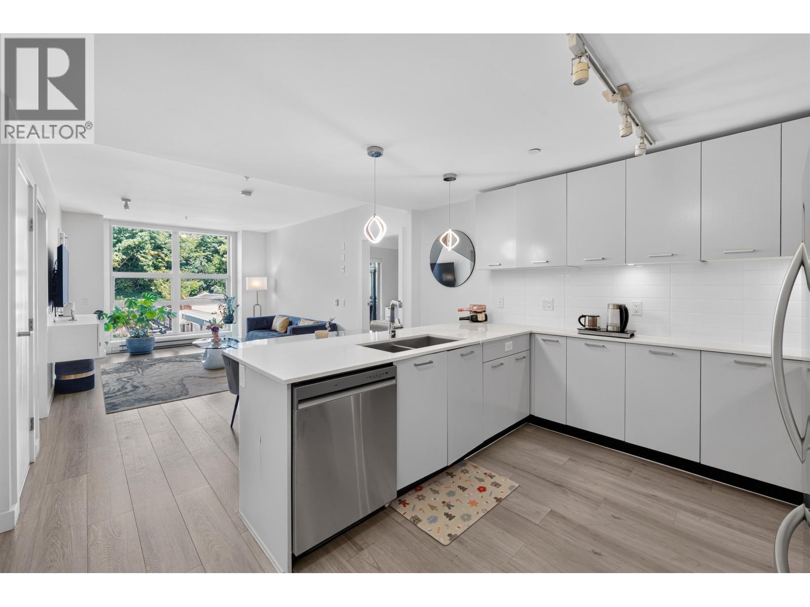 305 1177 Marine Drive, North Vancouver, British Columbia V7P 1T1 - Photo 10 - R3144743