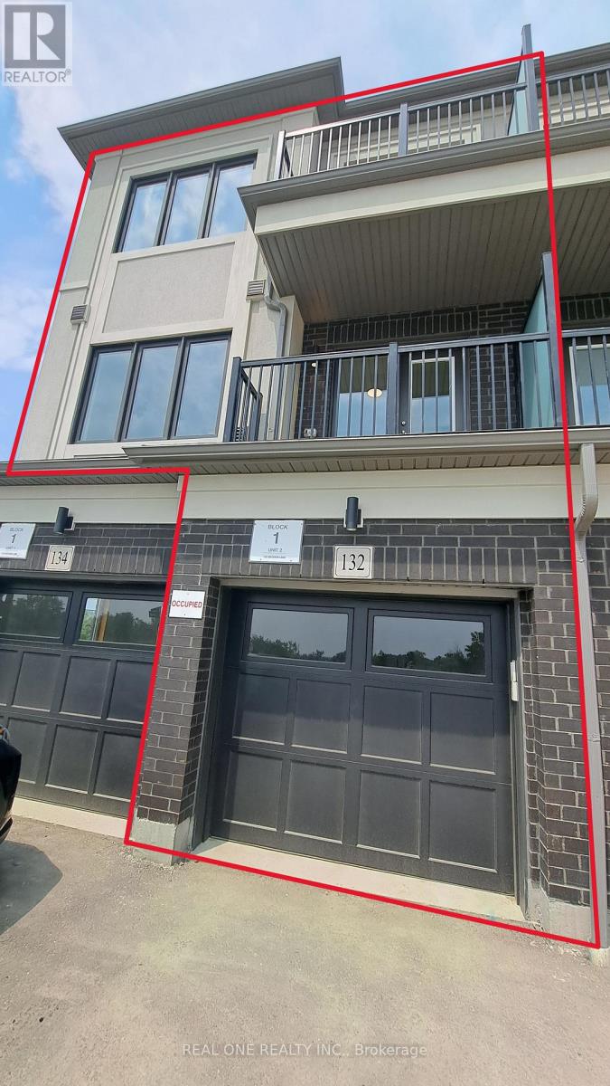 132 Matawin Lane S, Richmond Hill, Ontario  L4B 0H7 - Photo 2 - N13577574
