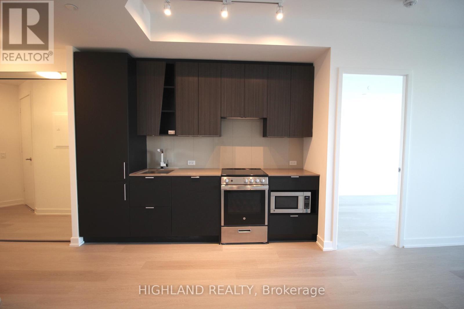 206 - 3883 Quartz Road, Mississauga, Ontario L5B 4M6 - Photo 3 - W13577576