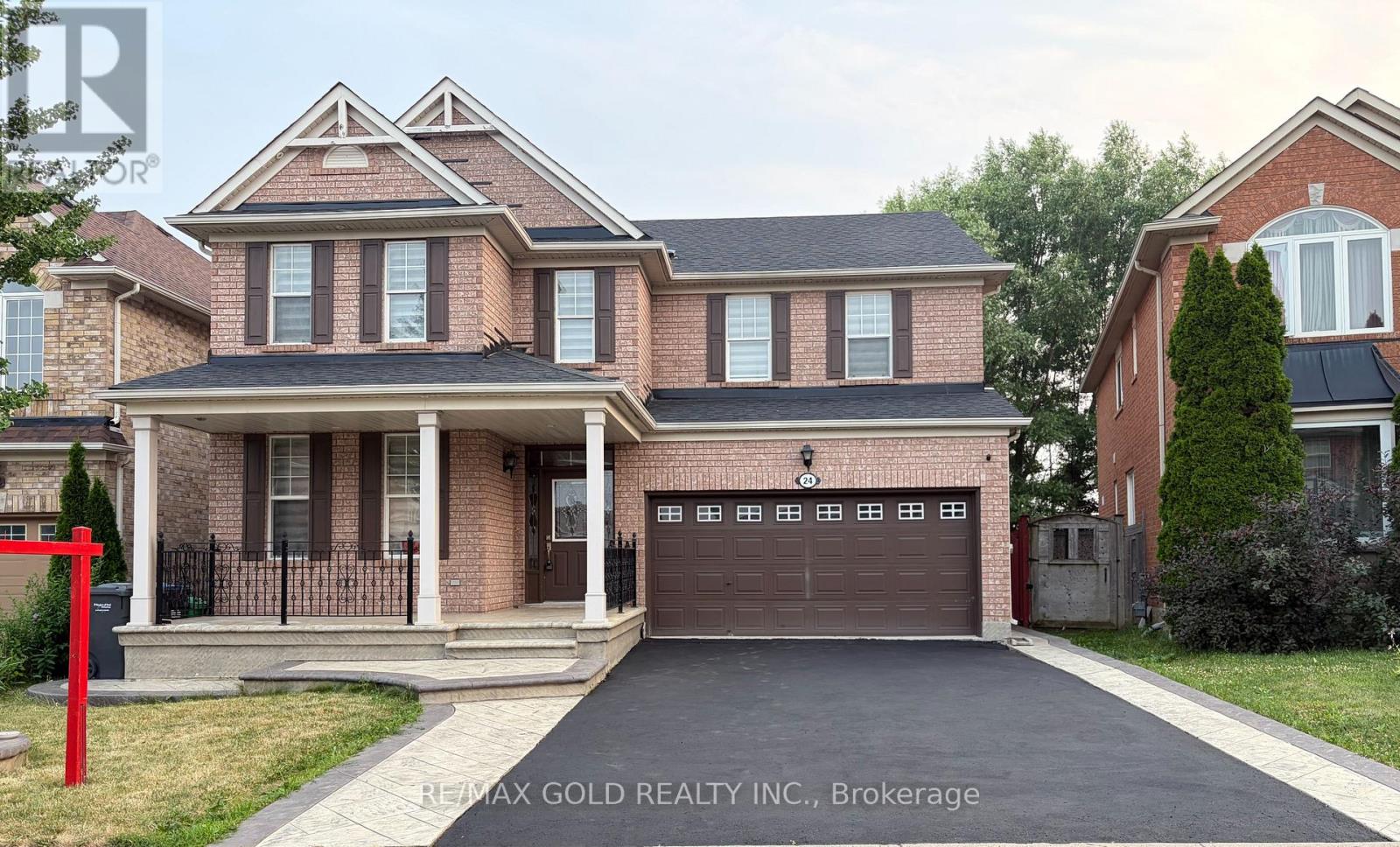24 Gander Crescent, Brampton, Ontario  L6P 2J5 - Photo 1 - W13577584