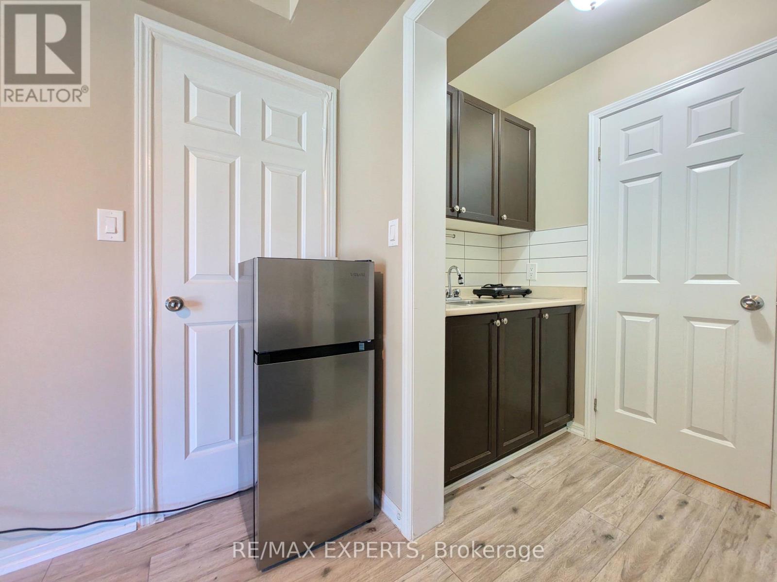 210 Magurn Gate, Milton, Ontario  L9T 7B4 - Photo 7 - W13577642
