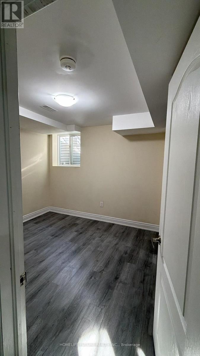 Bsmt - 21 Floribunda Crescent, Brampton, Ontario L6T 4R8 - Photo 7 - W13577704