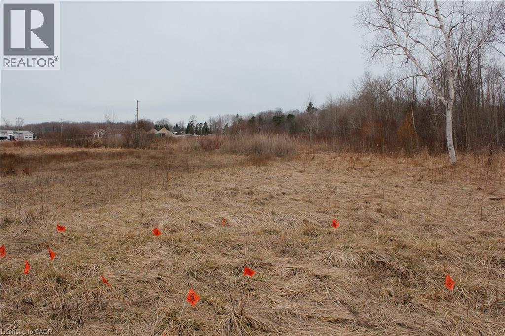 701 Main Street E, Sauble Beach, Ontario  N0H 2G0 - Photo 1 - 40706924
