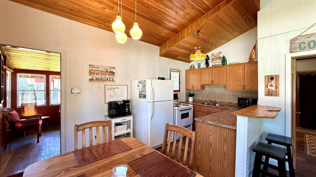 63 Dogwood Street, Falcon Lake, Manitoba  R0E 0N0 - Photo 4 - 202616471