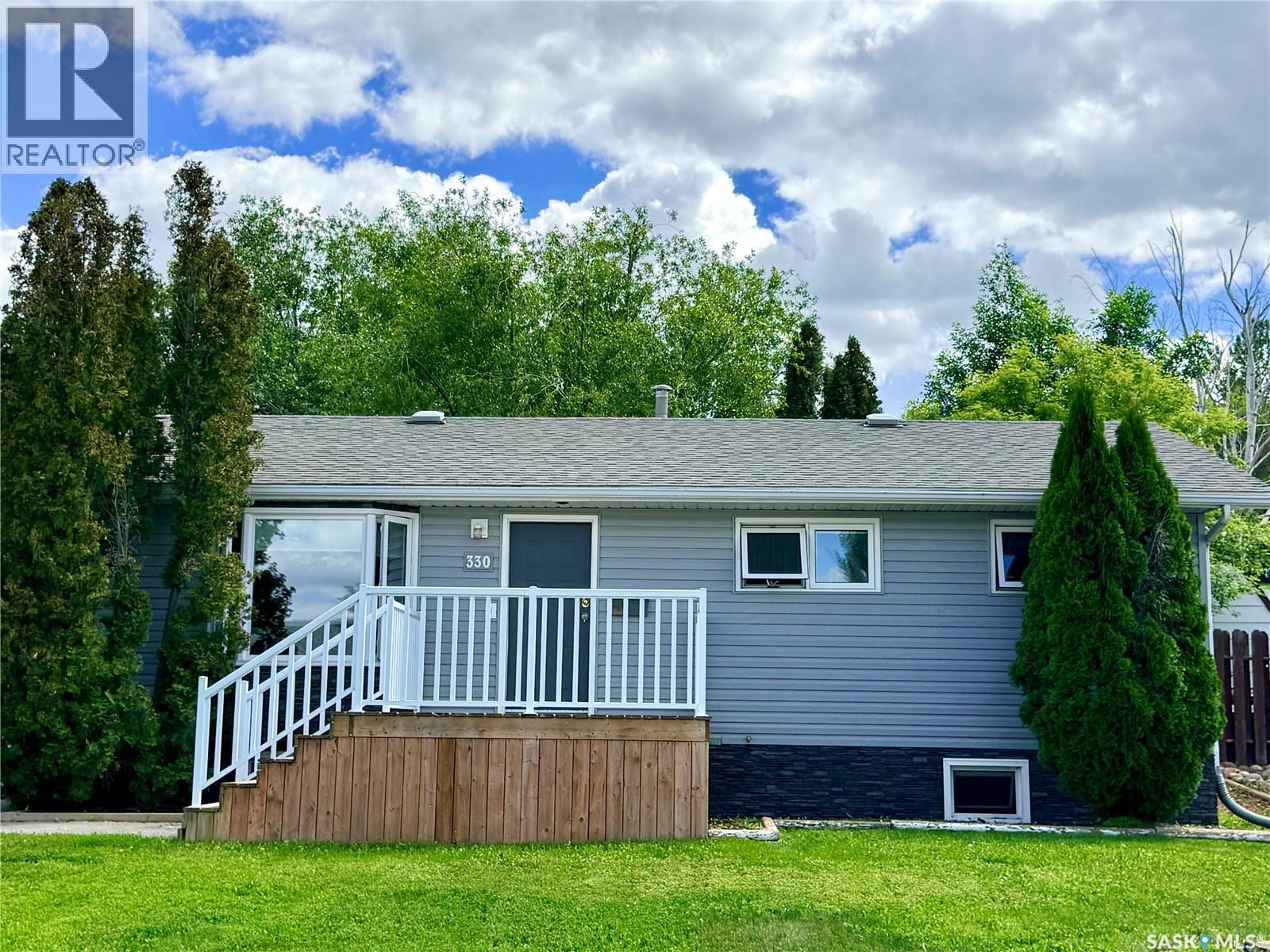 330 Aspen Drive, Swift Current, Saskatchewan S9H 4T1 - Photo 1 - SK042794