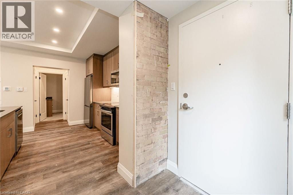 72 Erb Street E Unit# 100, Waterloo, Ontario  N2J 1L8 - Photo 3 - 40848586