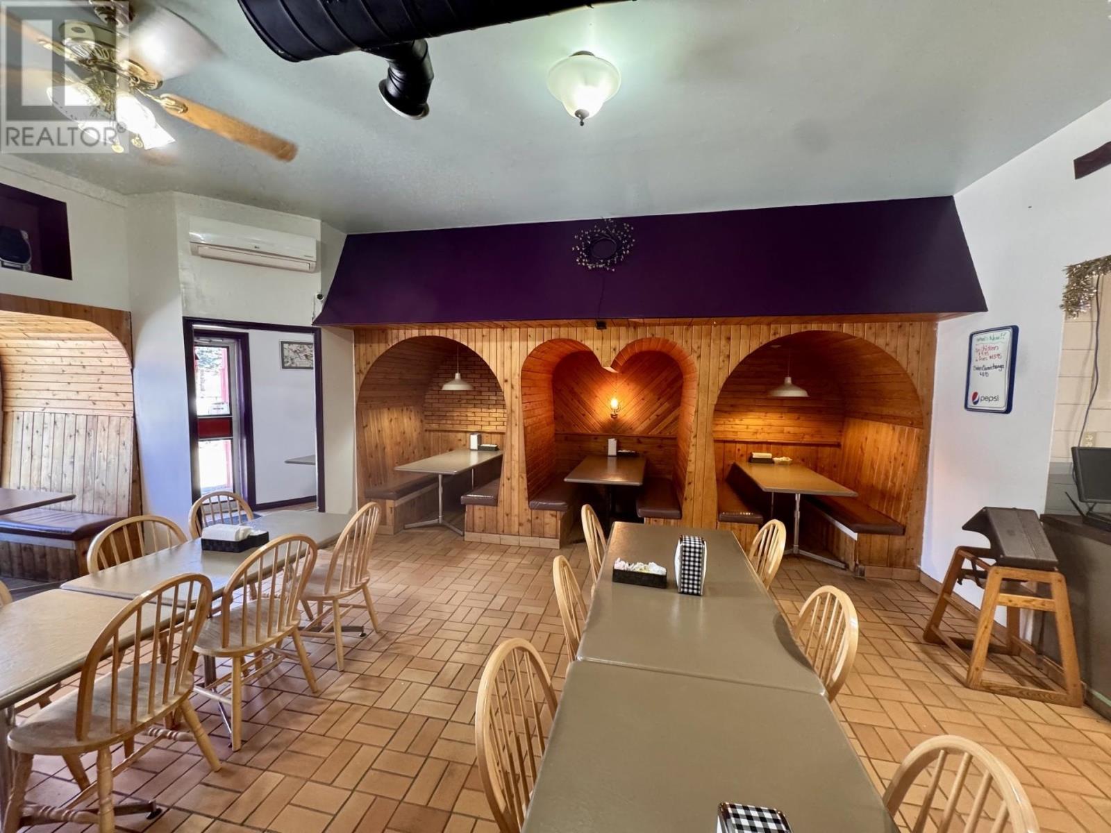 107 Main St E, Atikokan, Ontario  P0T 1C0 - Photo 4 - TB2601196