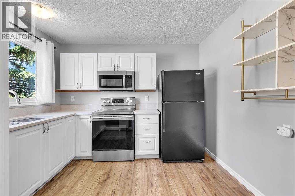 6501a Huntsbay Road NW, Calgary, Alberta  T2K 5R3 - Photo 6 - A2327900