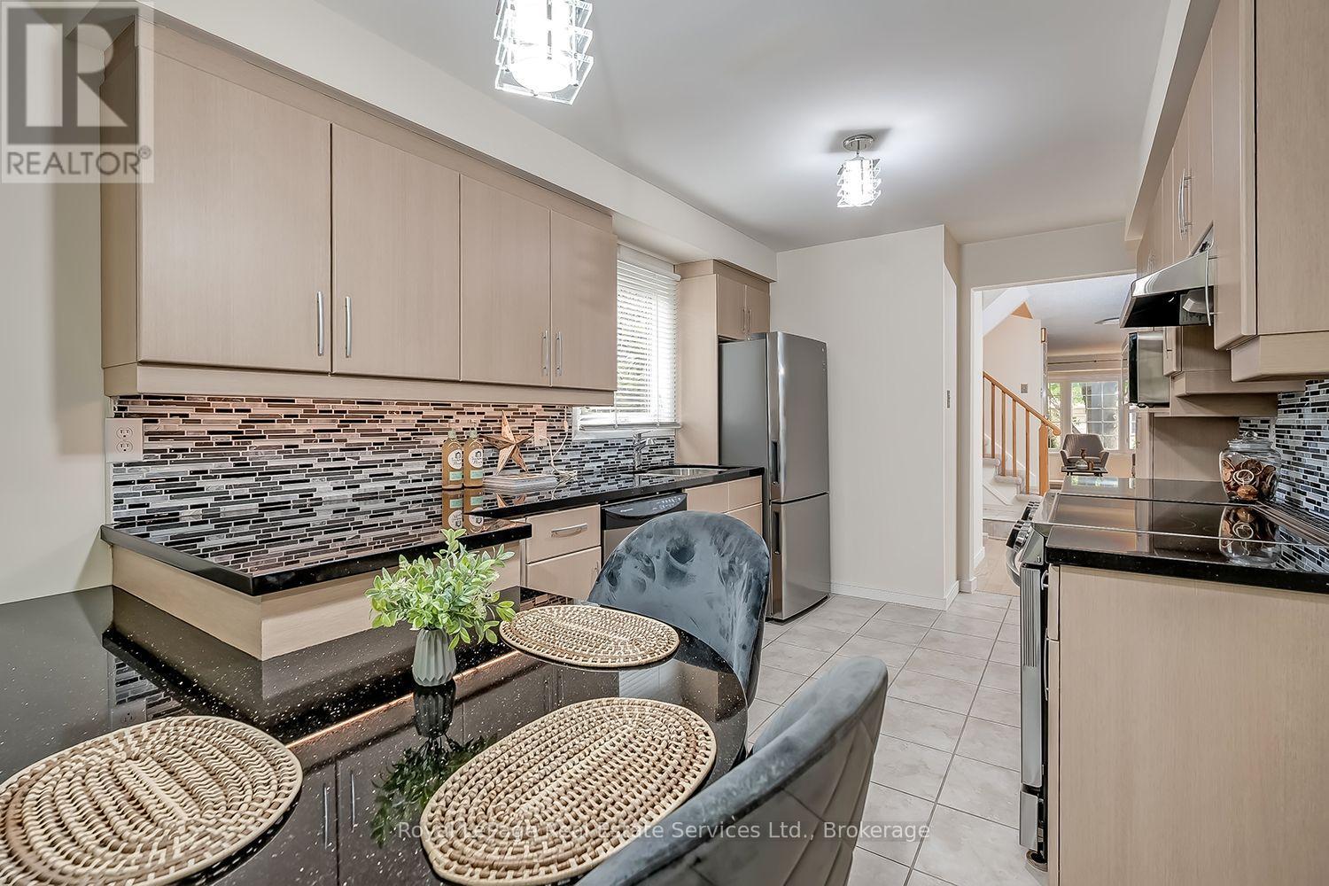 1194 Potters Wheel Crescent, Oakville, Ontario  L6M 1J2 - Photo 12 - W13577890