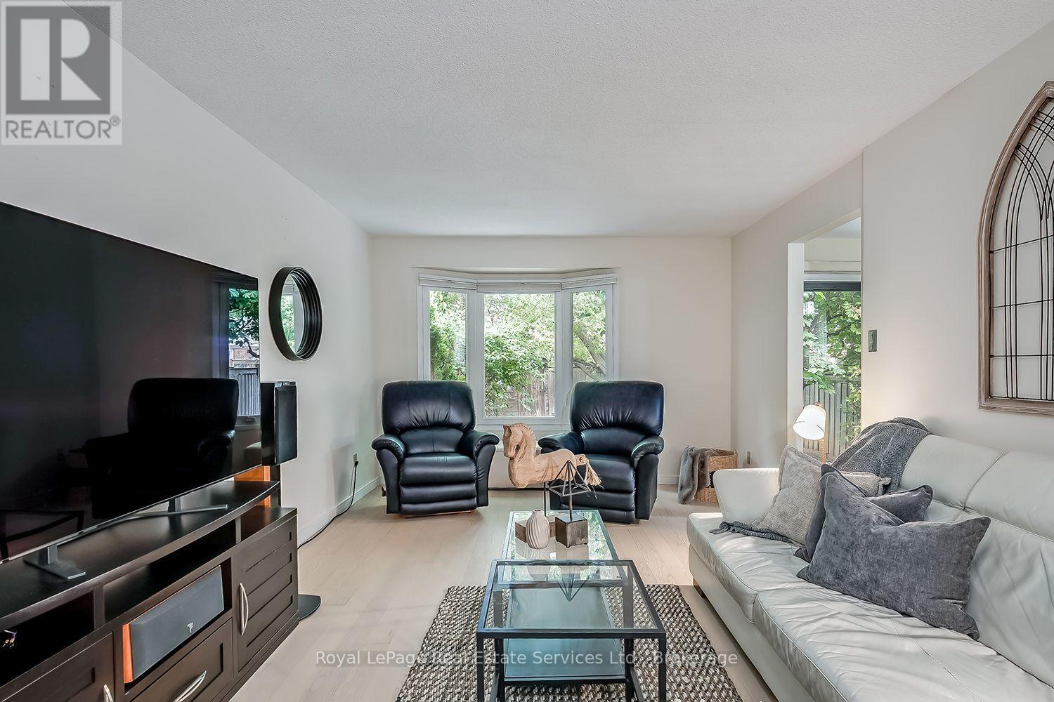 1194 Potters Wheel Crescent, Oakville, Ontario  L6M 1J2 - Photo 13 - W13577890
